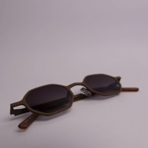 Ghost - צבע חום